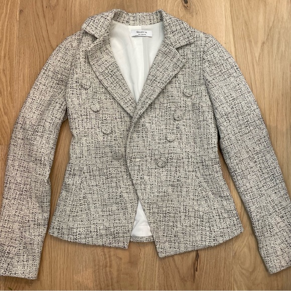 Bailey 44 tweed white and black buttoned jacket in excellent used condition - Picture 2 of 8